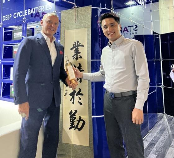向海外客户赠送礼品